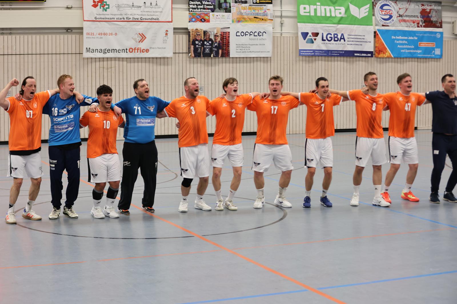 Hinrunde mit Auswärtssieg als Tabellenführer abgeschlossen