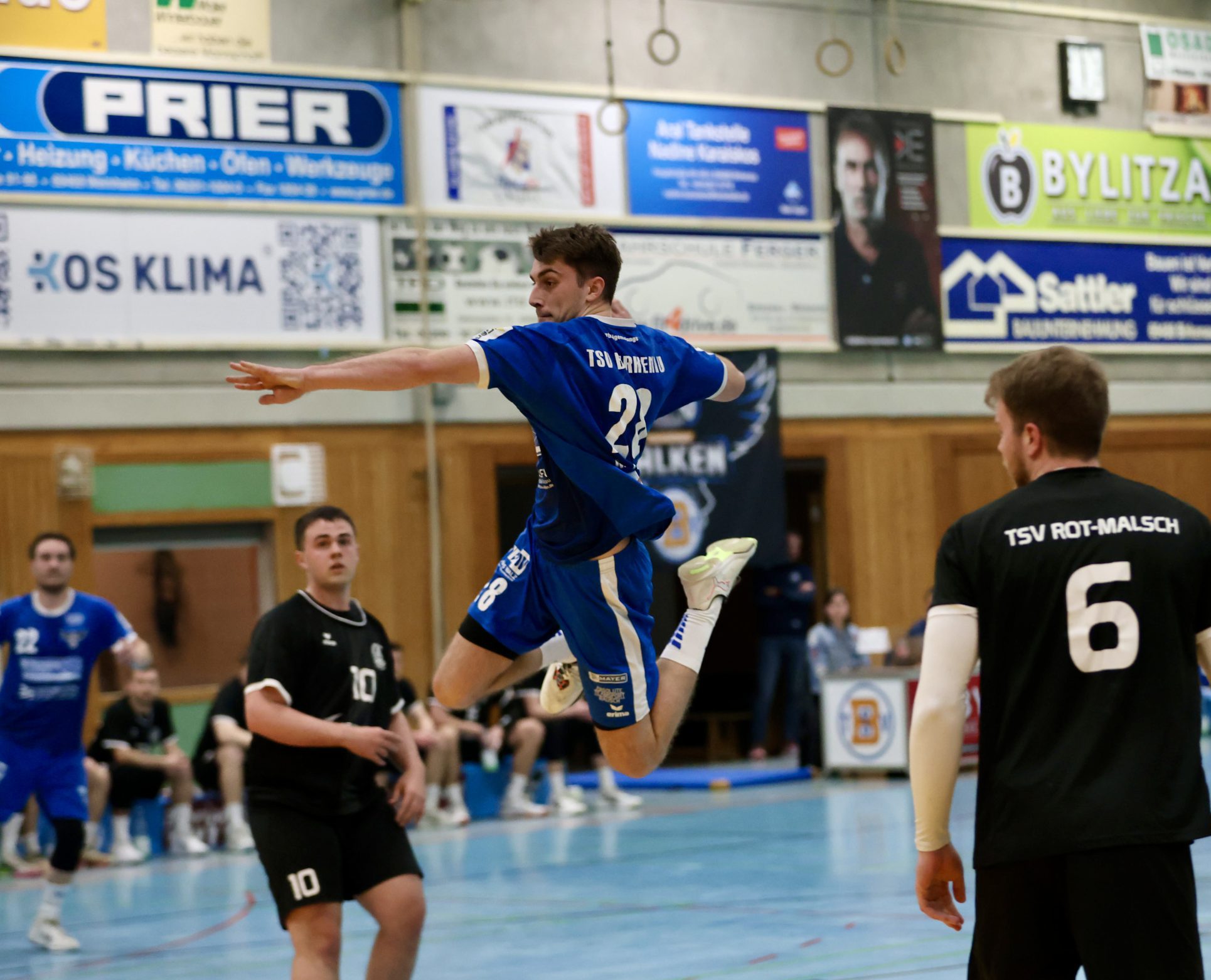 FALKEN-STATEMENT IM SPITZENSPIEL! 32:26 gegen Rot